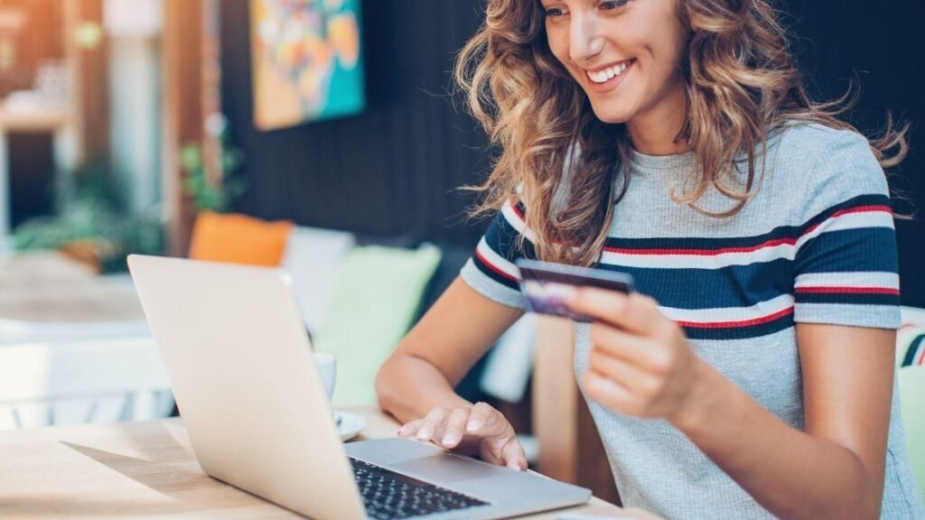 Sosyal Medya ve E-Ticaret: Satışları Artırmanın Yolları